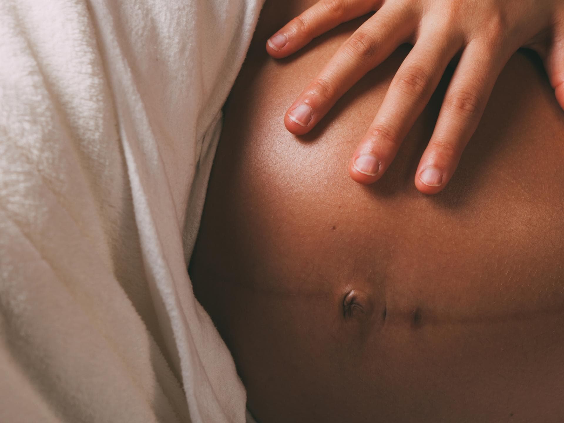 babybauch-quer babybauch-quer