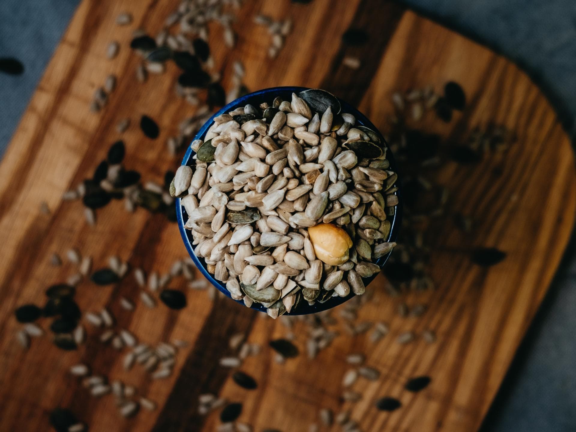 Haar-Peeling mit Sonnenblumenkernen