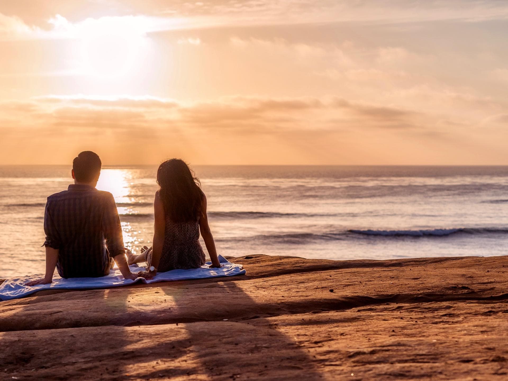 laut-sternzeichen-urlaubsflirt-quer laut-sternzeichen-urlaubsflirt-quer