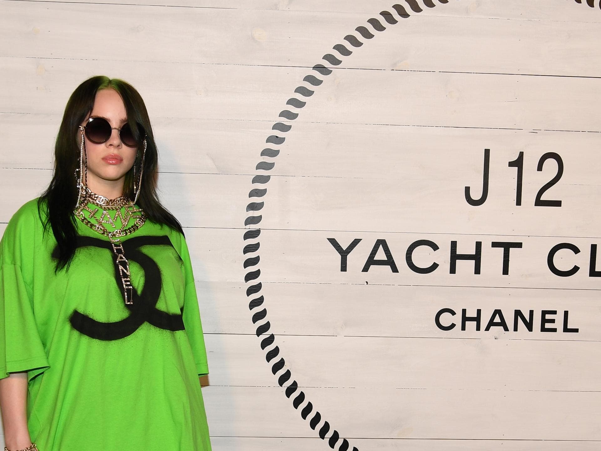 billie-eilish-fingernagel-quer billie-eilish-fingernagel-quer