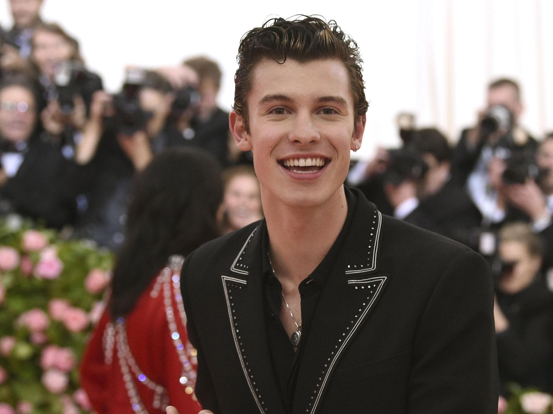 shawn-mendes-handy-quer shawn-mendes-handy-quer