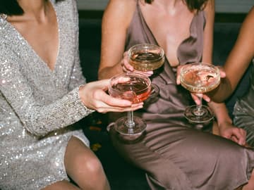 So cool kannst du eine Hose zum Abiball stylen!