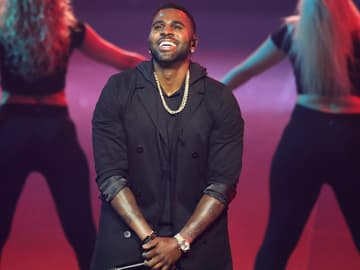 Jason Derulo auf der Bühne