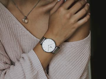 Frau Uhr 