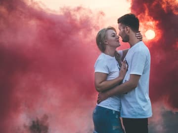 Diese Sternzeichen finden im Mai die große Liebe
