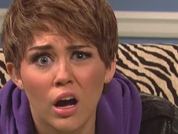miley-cyrus-macht-auf-justin-bieber-foto-splashnews-557x313-1072611.jpg