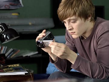 homevideo-mit-jonas-nay-557x313-1304187.jpg