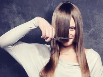 Langer Pony: Tipps zum Nachschneiden und Stylen Quer