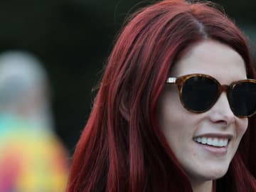 ashley-greene-rote-haare-quer