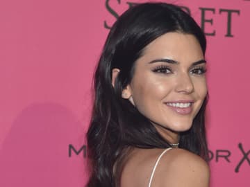 Kendall-Jenner-appetithemmende-Wandfarbe-quer