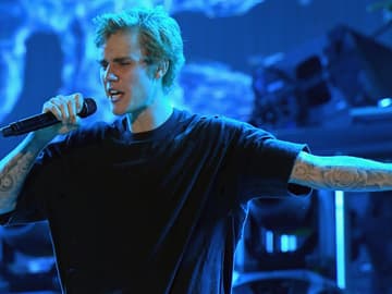 Justin-Bieber-nimmt-sich-Auszeit-quer