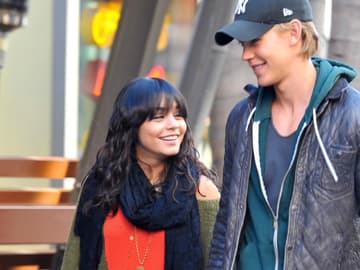 Vanessa Hudgens Austin Butler quer