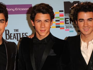 Jonas Brothers räumen Teen Choice Awards ab quer 