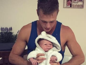 Tommy-Connolly-vater-opa-quer
