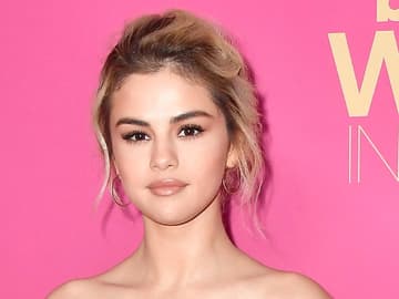 selena-gomez-missbraucht-quer
