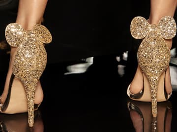 minnie-heels-quer