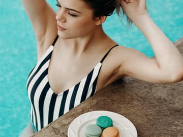 Jungs im Freibad und am See ansprechen