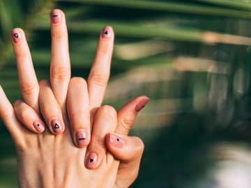 so-wachsen-deine-nägel-schneller-quer