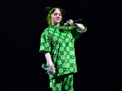 Billie Eilish: So viel verdient die Sängerin Billie Eilish: So viel verdient die Sängerin