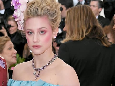 Cole Sprouse und Lili Reinhart Cole Sprouse und Lili Reinhart