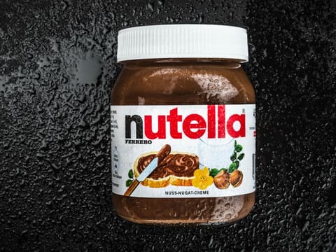 Nutella Facts quer Nutella Facts quer