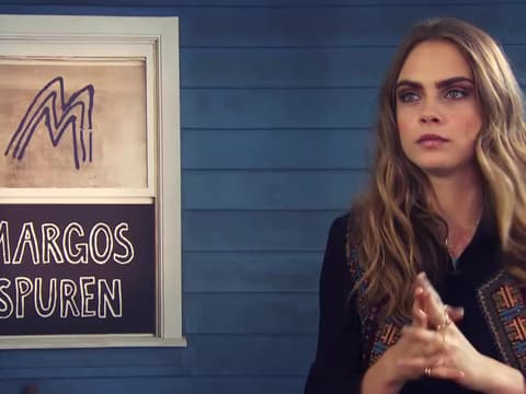 Interview mit Cara Delevingne: Margos Spuren Quer Interview mit Cara Delevingne: Margos Spuren Quer