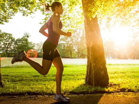 Joggerin-wehrt-sich-Aufmacher-quer