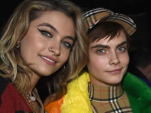 Cara-Delevigne-Paris-Jackson-quer