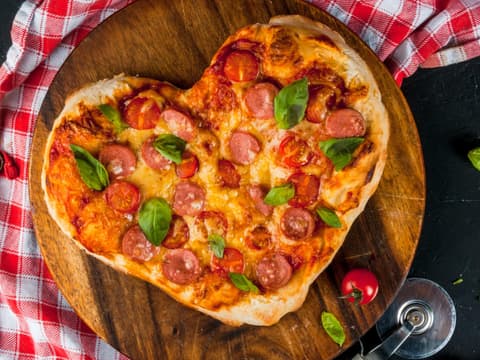 pizza-herz-teaser pizza-herz-teaser