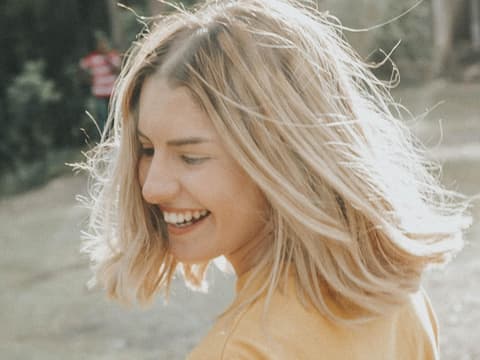 haare-natürlich-aufhellen-quer