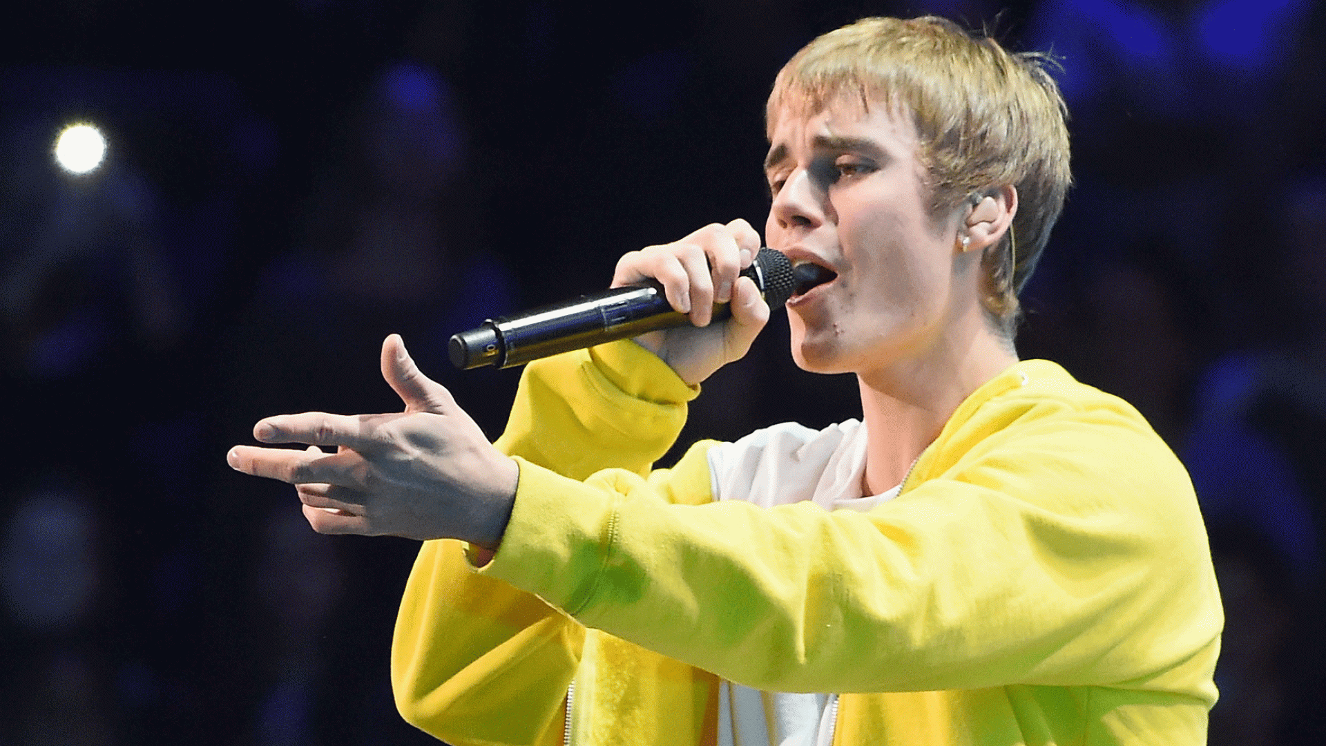 justin-bieber-scheißt-auf-fan-geschenke-quer