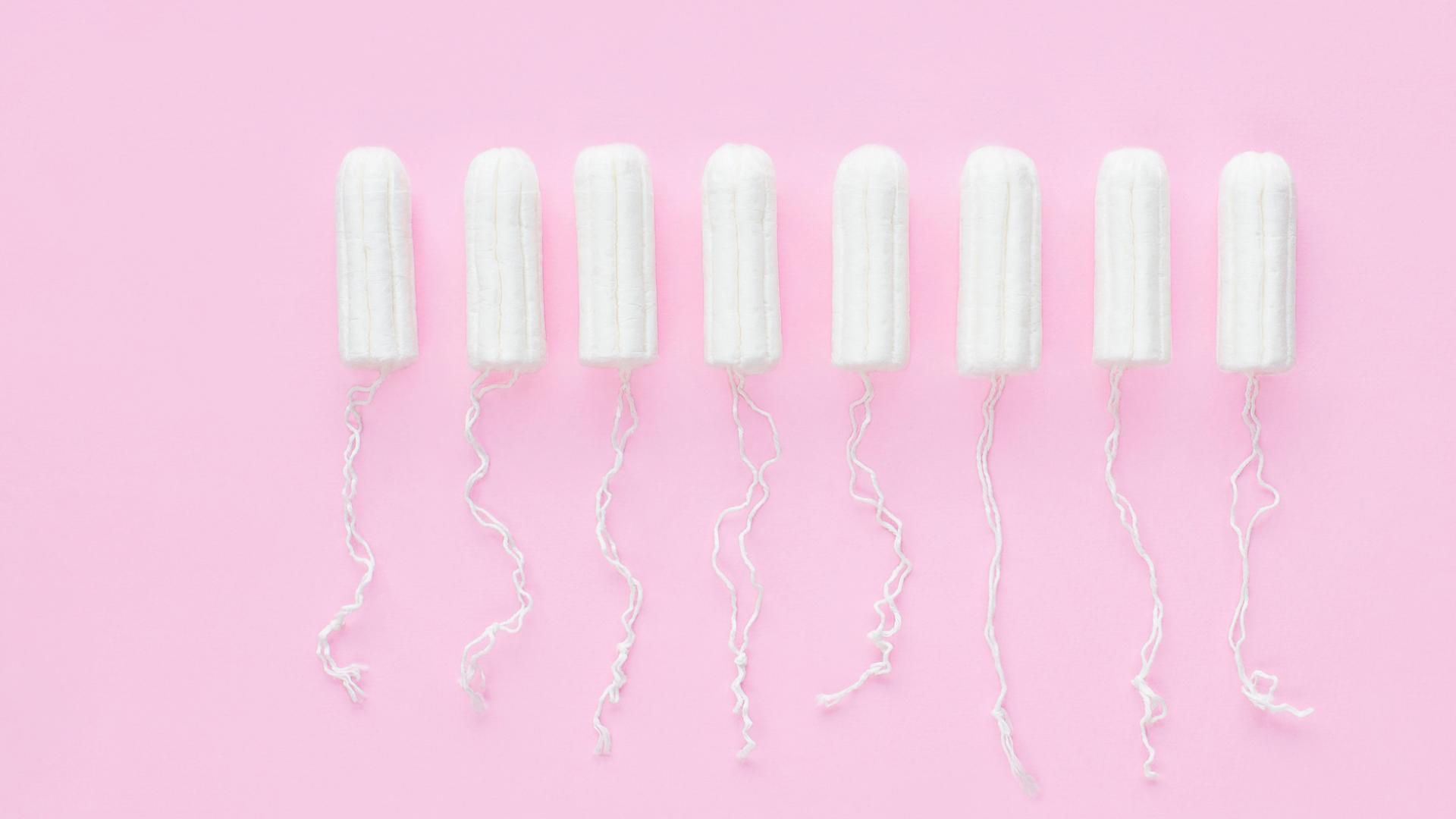 Kann das Tamponbändchen reißen oder sich aus dem Tampon lösen?