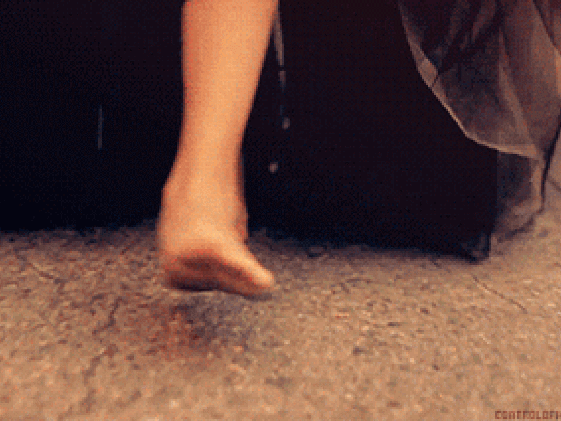 Schön blöd: Zu kleine Schuhe kaufen Schön blöd: Zu kleine Schuhe kaufen