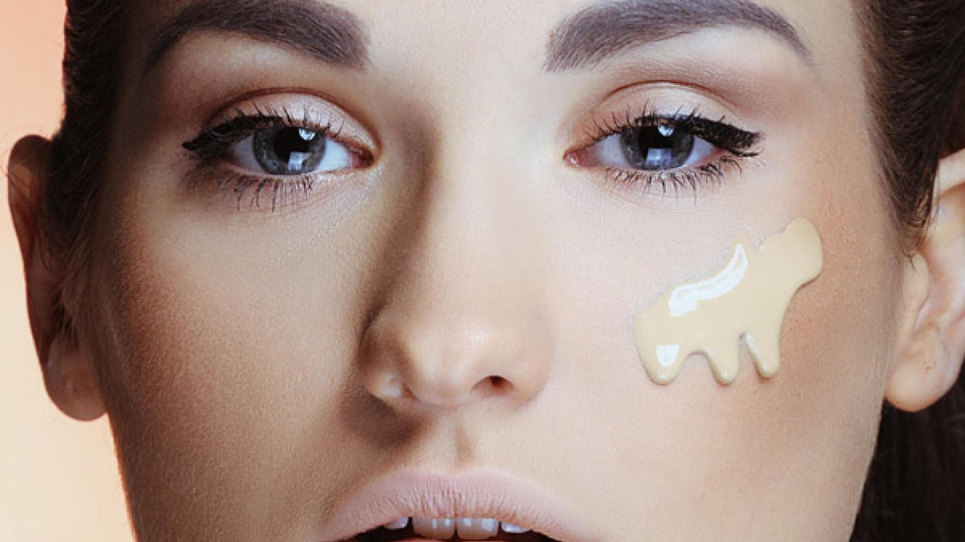 Unreine Haut schminken