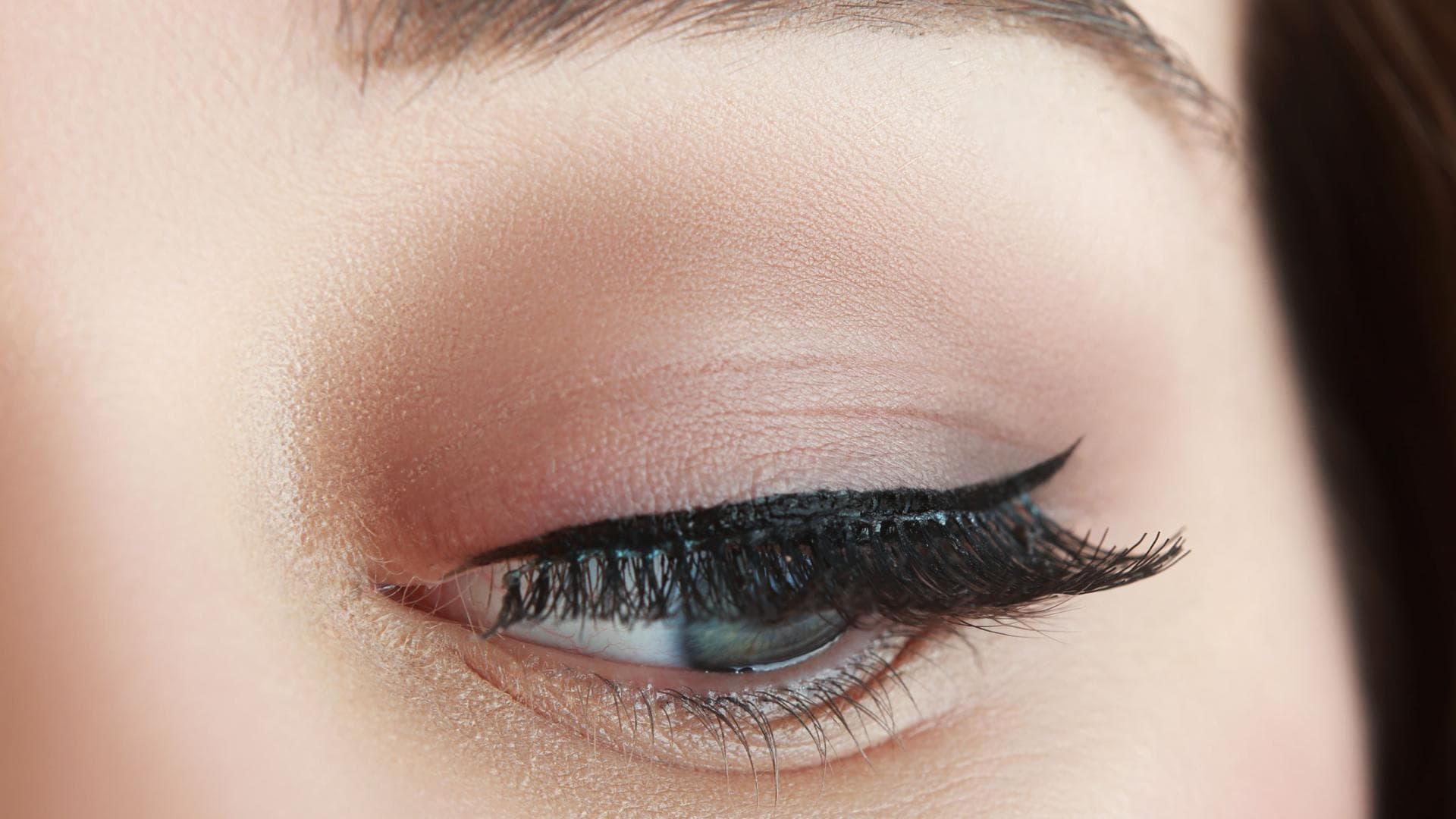 Eyeliner oder Kajal Was ist der Unterschied?