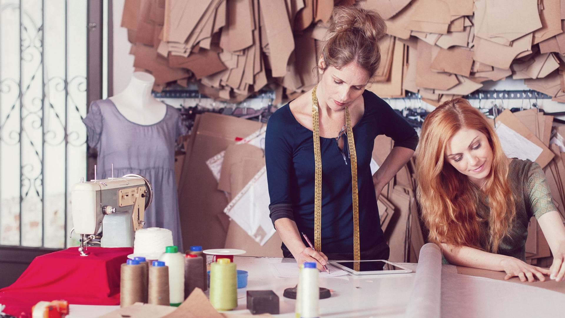 Traumberuf Modedesignerin Hier gibt es dir Infos